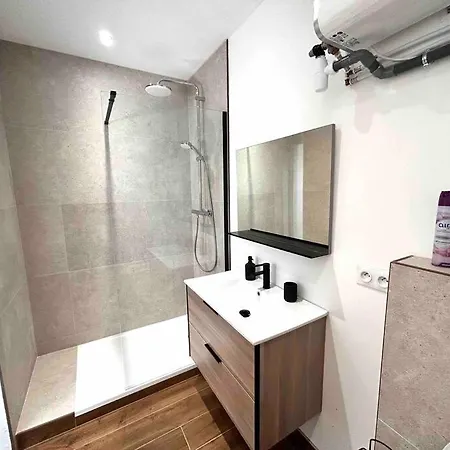 Carina- 2-4 Pers- Standing Hyper Centre Climatise Lejlighed