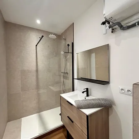 Carina- 2-4 Pers- Standing Hyper Centre Climatise * Saint-Raphaël