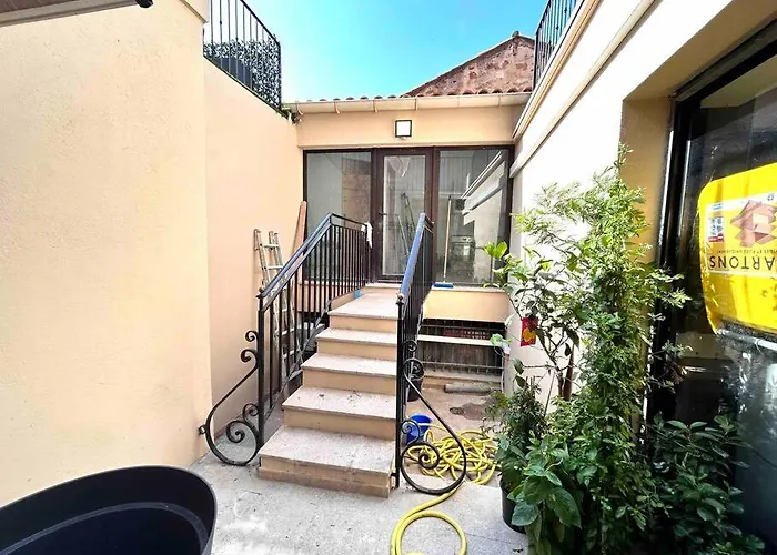 Carina- 2-4 Pers- Standing Hyper Centre Climatise