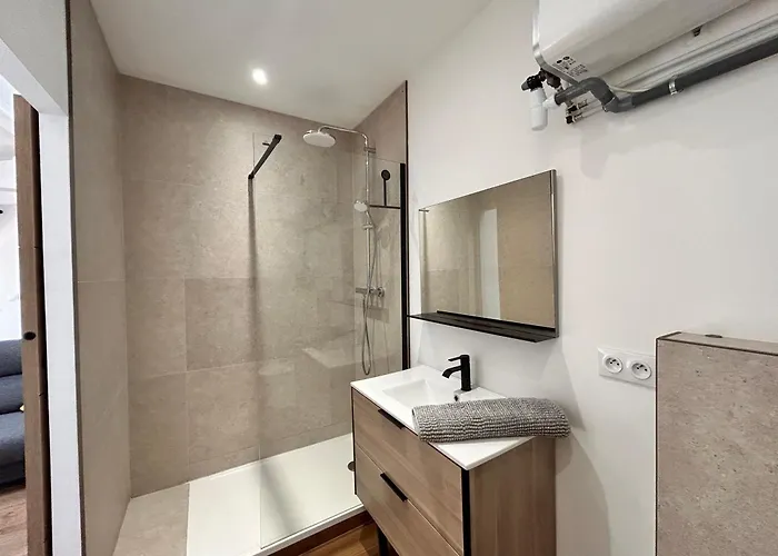 Carina- 2-4 Pers- Standing Hyper Centre Climatise * Saint-Raphaël